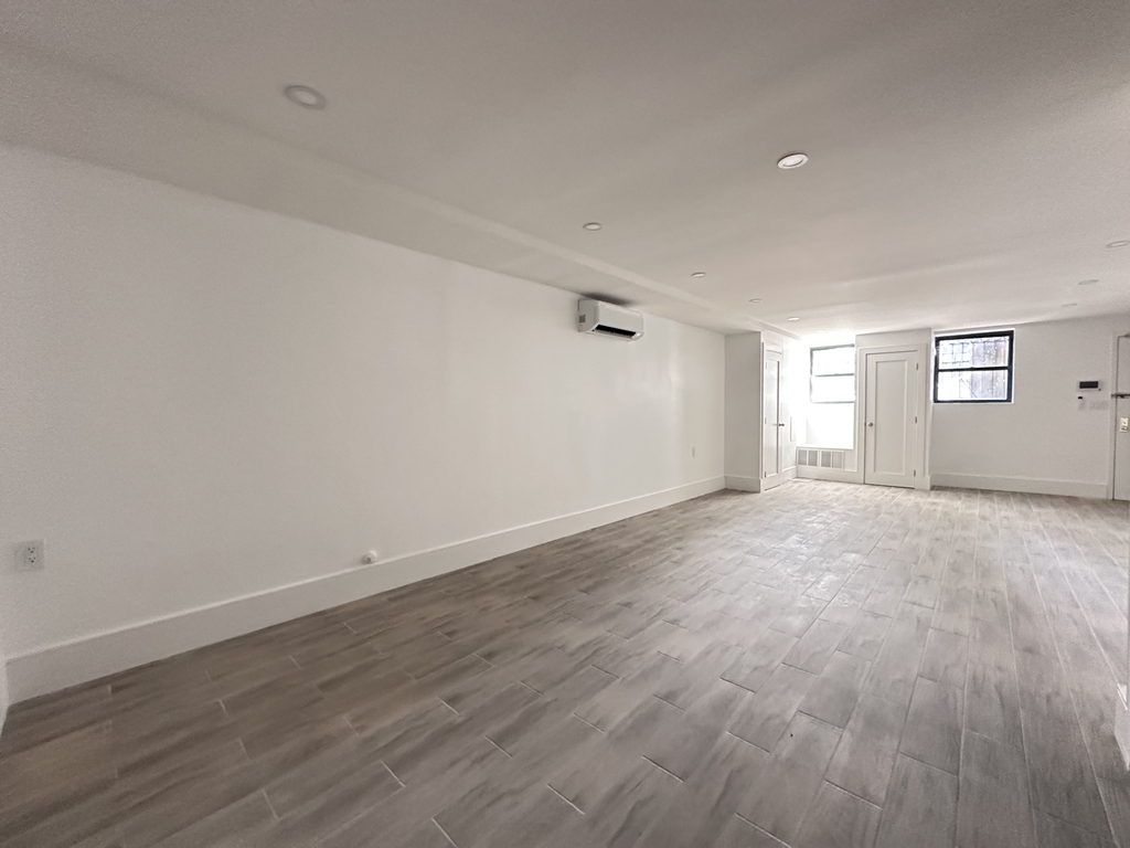 Gates Ave, Troop Ave - Photo 11