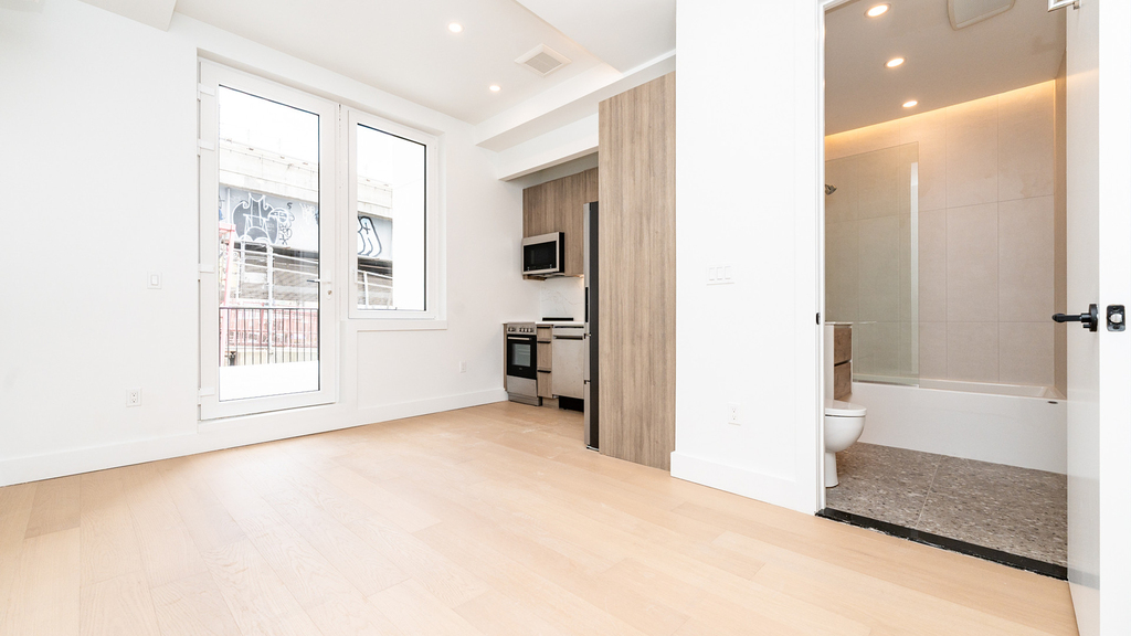 107 S 6th St - Photo 1