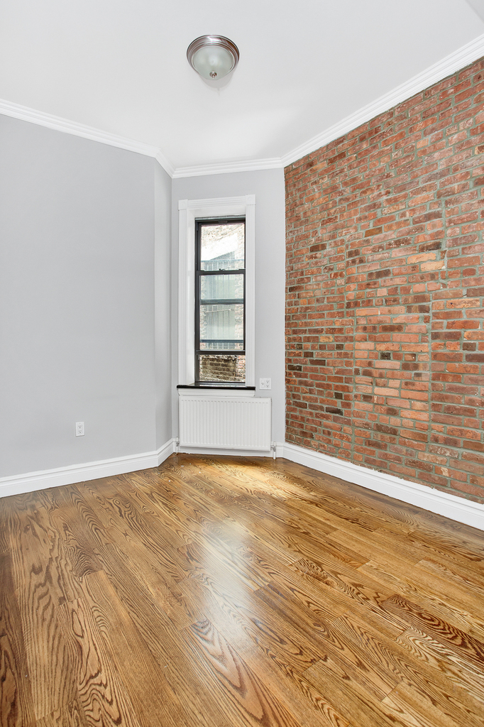 West 50th Street and 10th Avenue - Photo 3