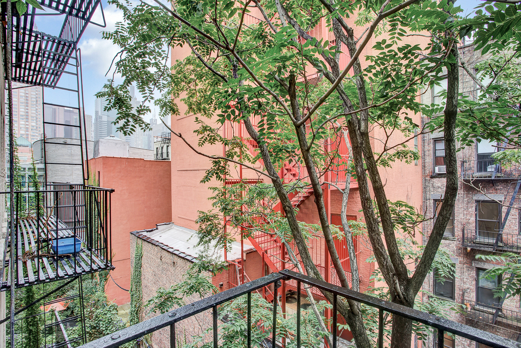 West 50th Street and 10th Avenue - Photo 10