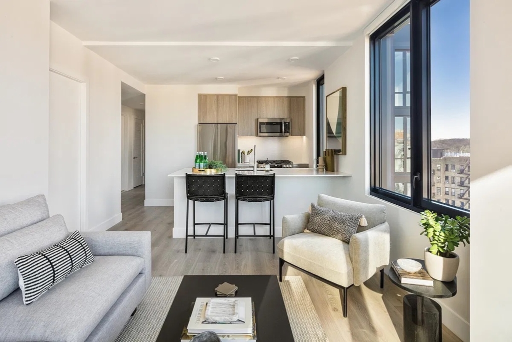 54 Crown Street - Photo 1