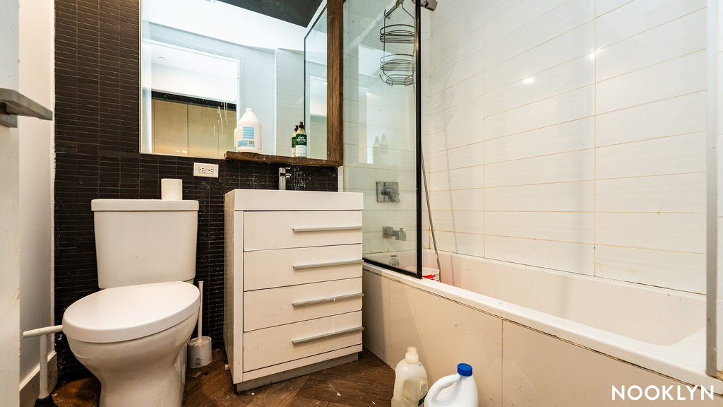 829 Willoughby Ave - Photo 3