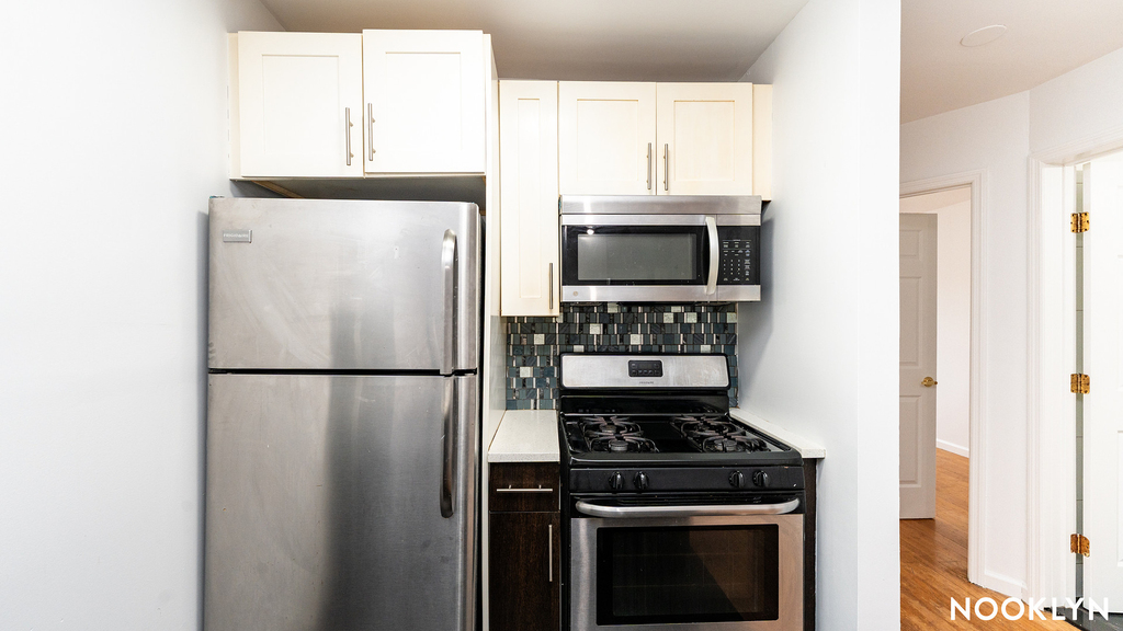 29 Monaco Pl - Photo 10