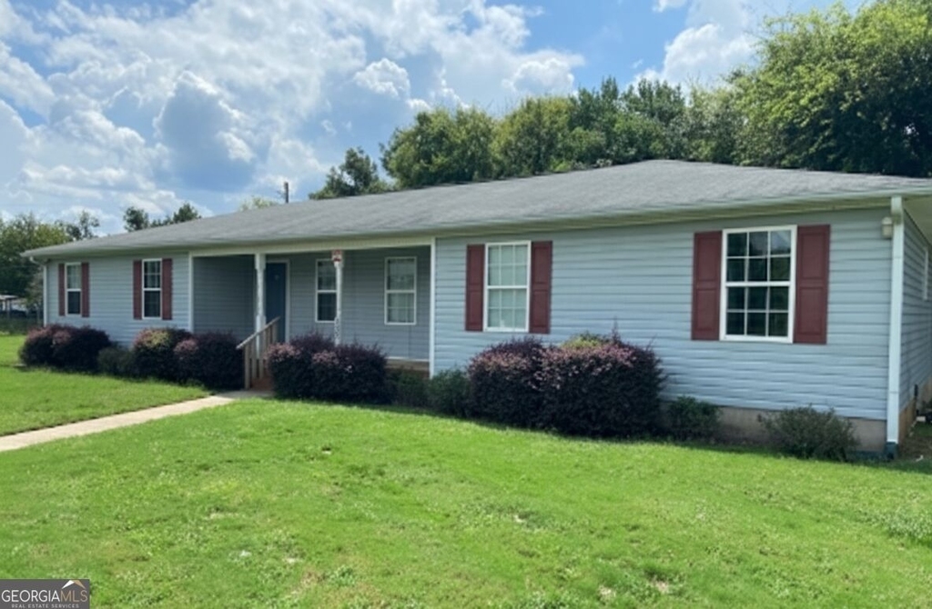 529 Railroad Street - Photo 0