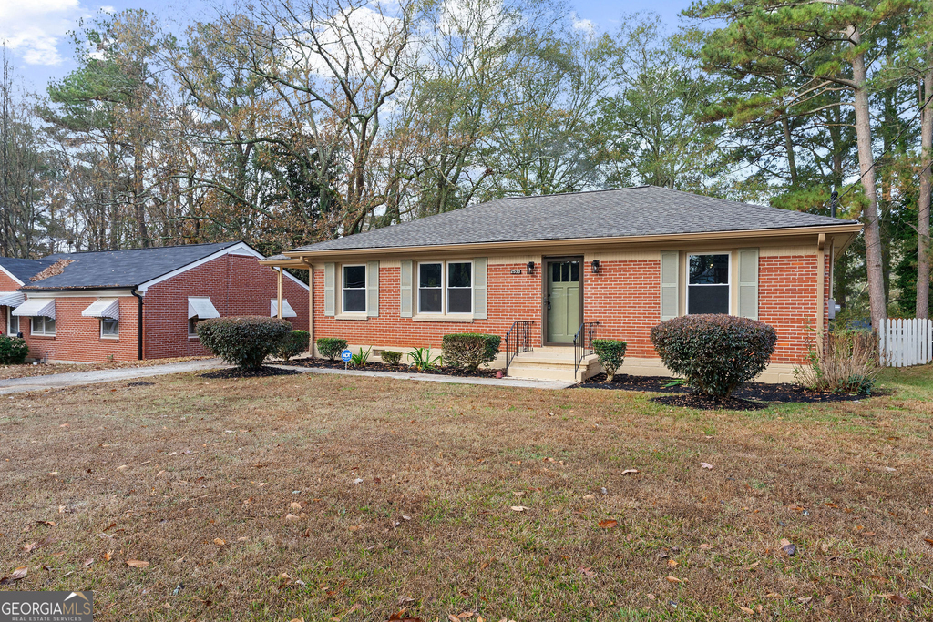 2533 Plantation Drive - Photo 2