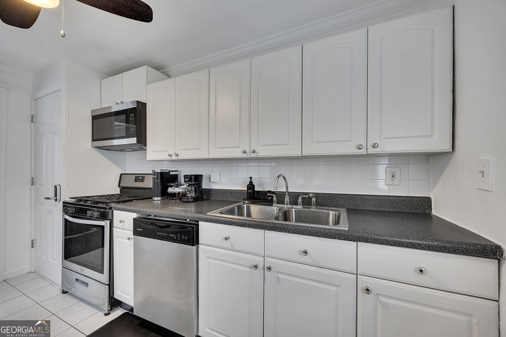 1040 Herndon Street Nw - Photo 8