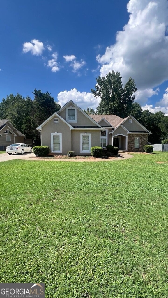 125 Acadian Drive - Photo 0
