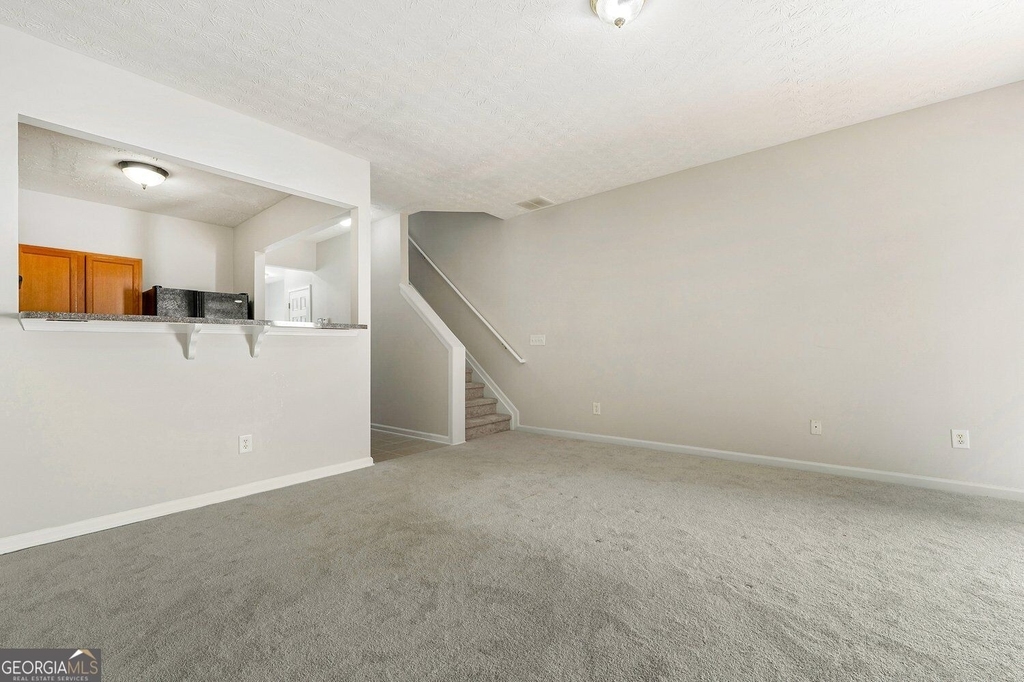 1378 Penhurst Drive - Photo 11