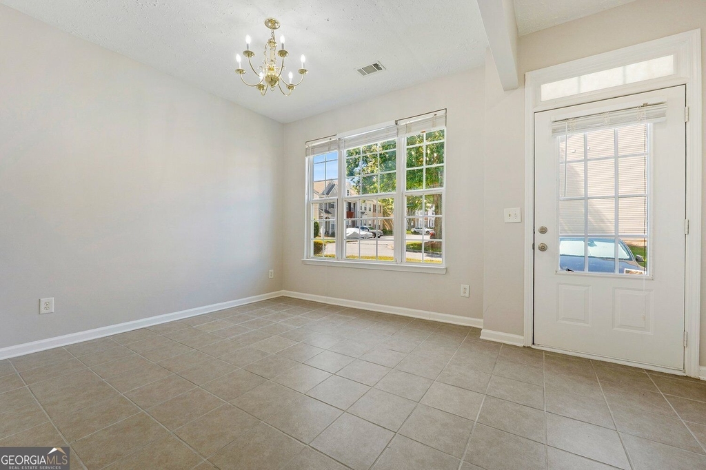 1378 Penhurst Drive - Photo 7