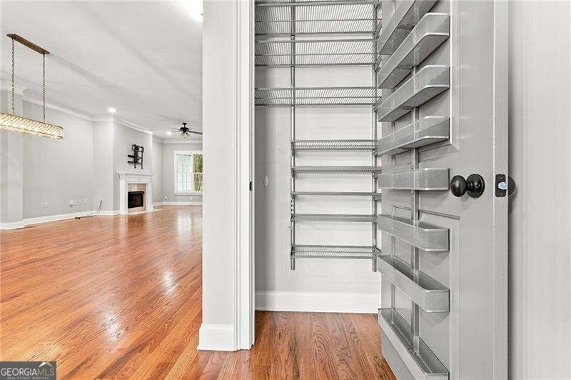 1883 Manor Estate - Photo 11