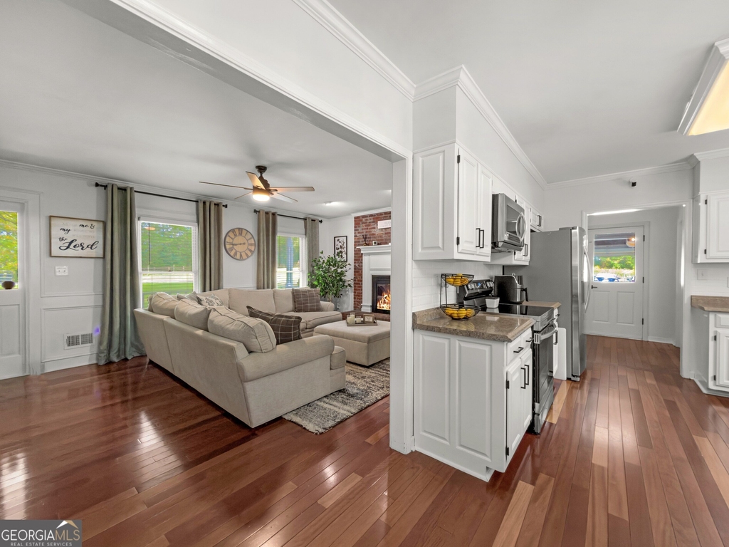 2075 E Lake Road - Photo 7
