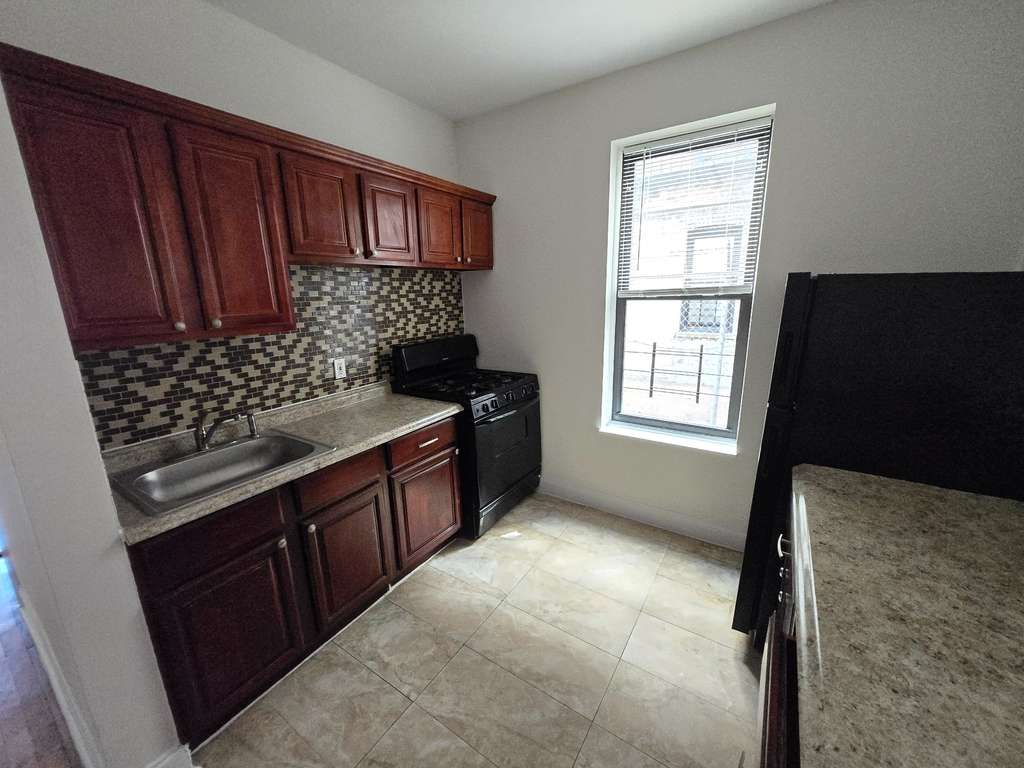 161 Avenue P - Photo 0