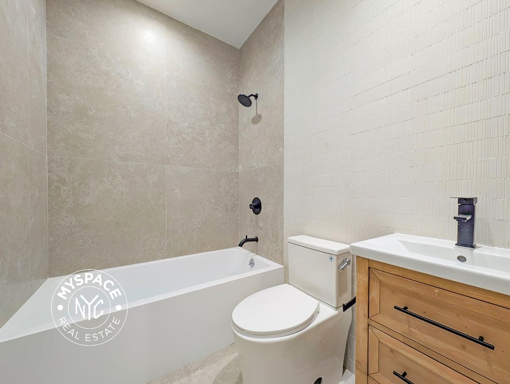 323 Eckford Street - Photo 12