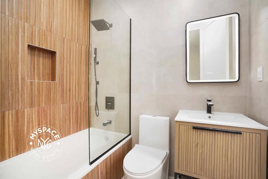92 Manhattan Avenue - Photo 6