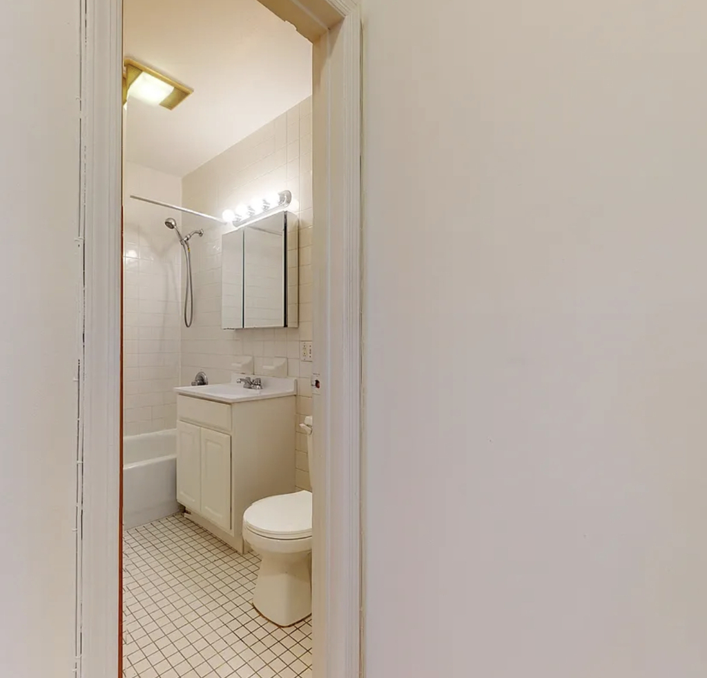 1297 Lexington Avenue - Photo 11
