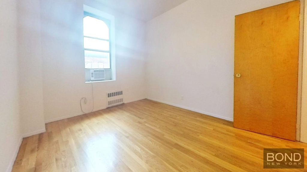 1297 Lexington Avenue - Photo 5