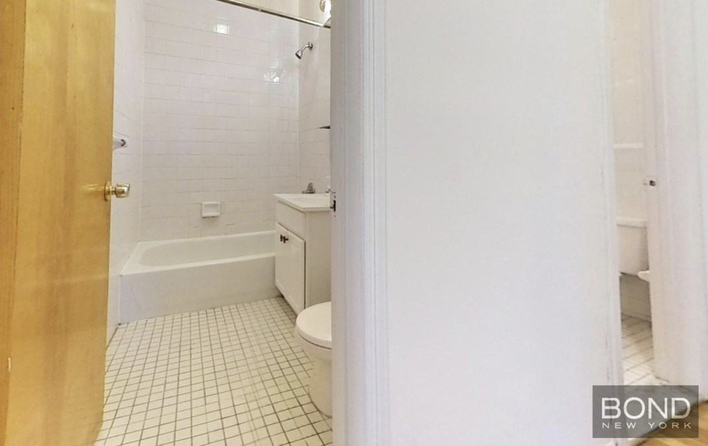 1297 Lexington Avenue - Photo 12