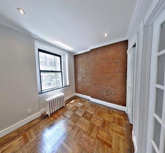 East 23rd Street and 3rd Avenue  - Photo 4