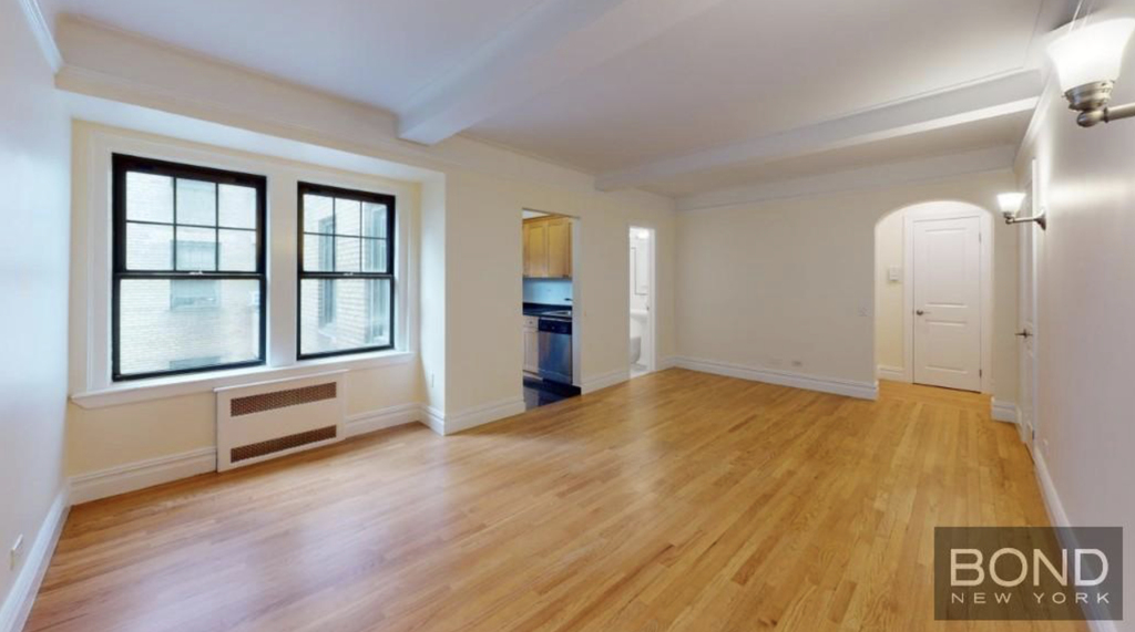 95 Christopher Street - Photo 1