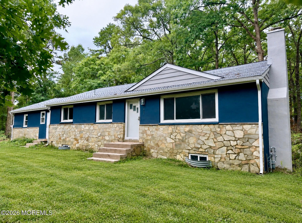 135 S Main Street - Photo 0