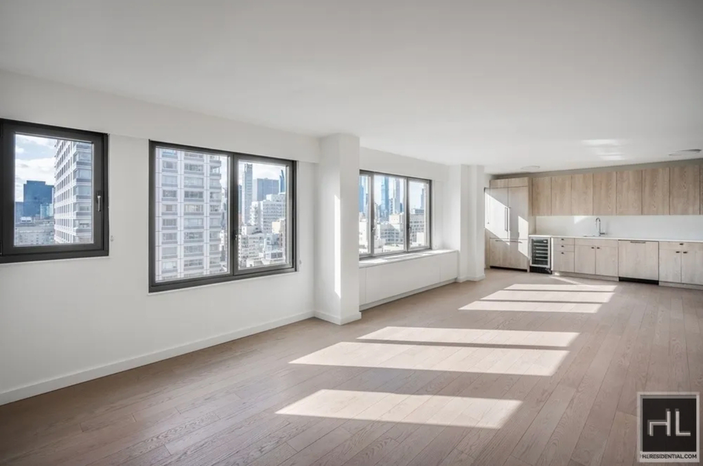 East 72nd Street - Photo 2