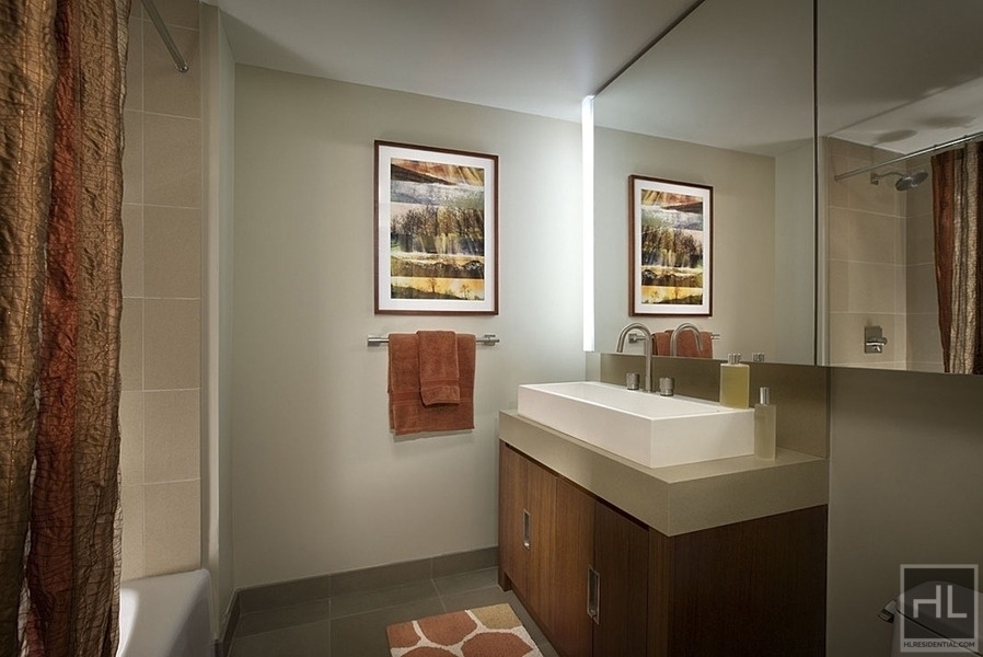 West 17th Street - Photo 4