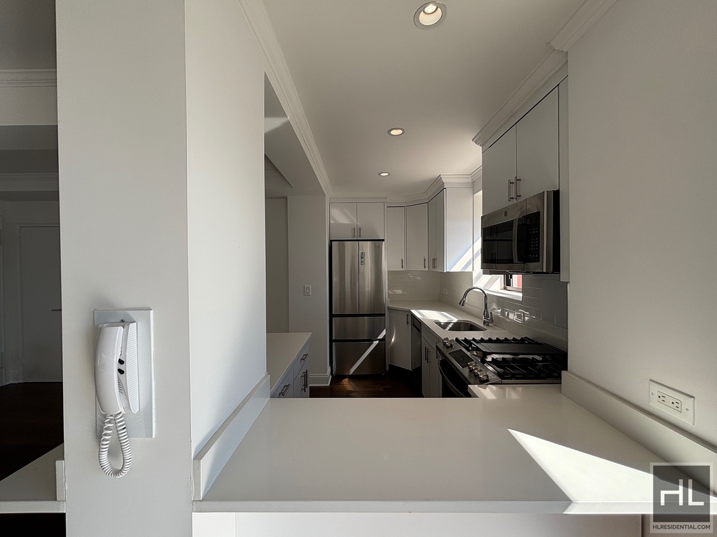 Beekman Place - Photo 3