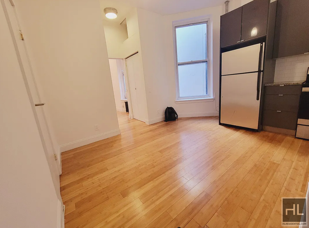 East 14th Street - Photo 2