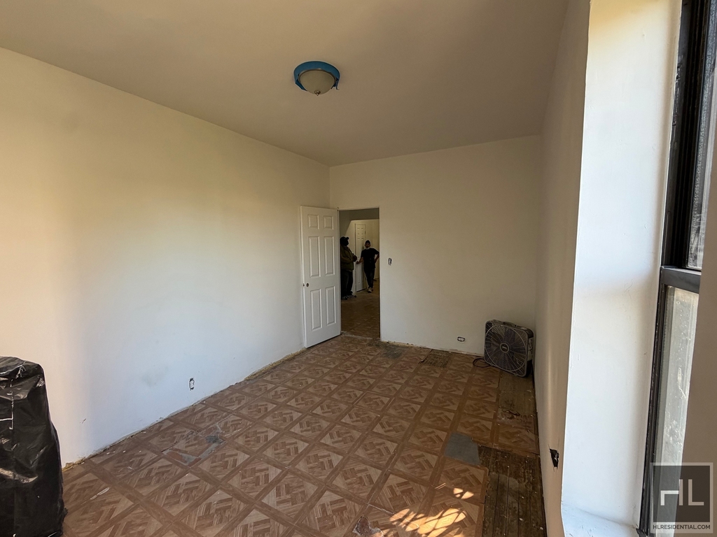 Vyse Avenue - Photo 3