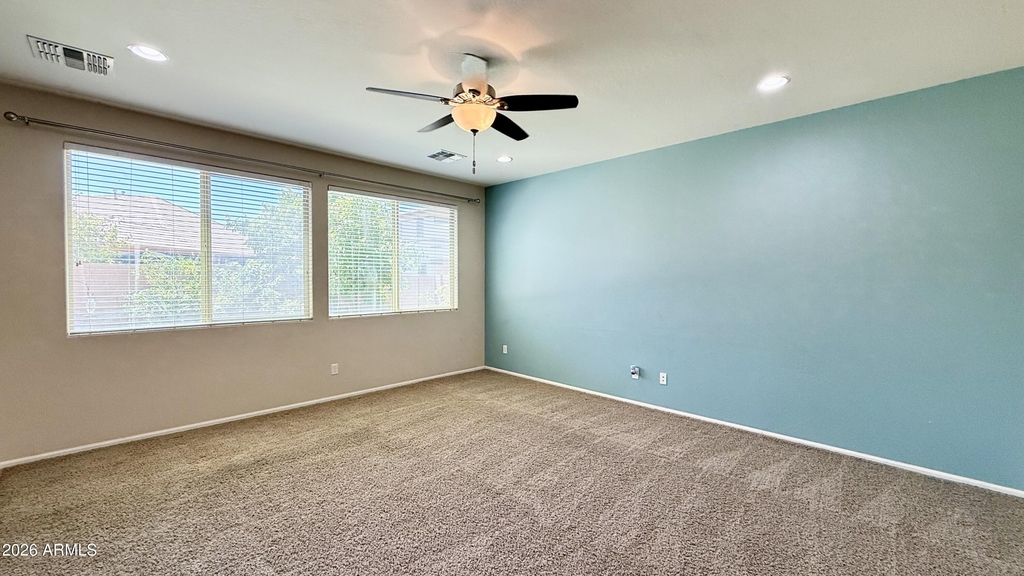 1095 E Rojo Way - Photo 18