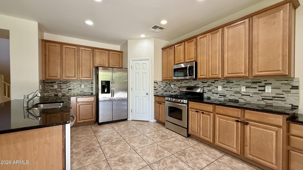 1095 E Rojo Way - Photo 4