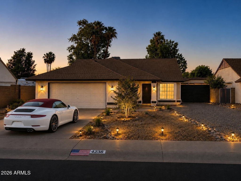 4238 E Everett Drive - Photo 2