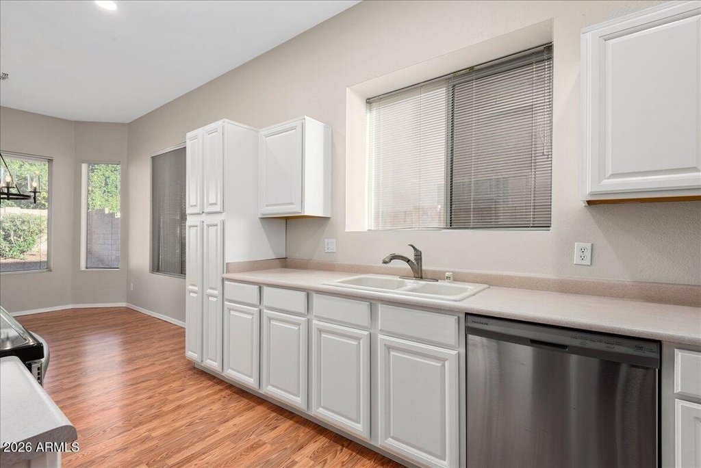 24225 N 39th Avenue - Photo 10