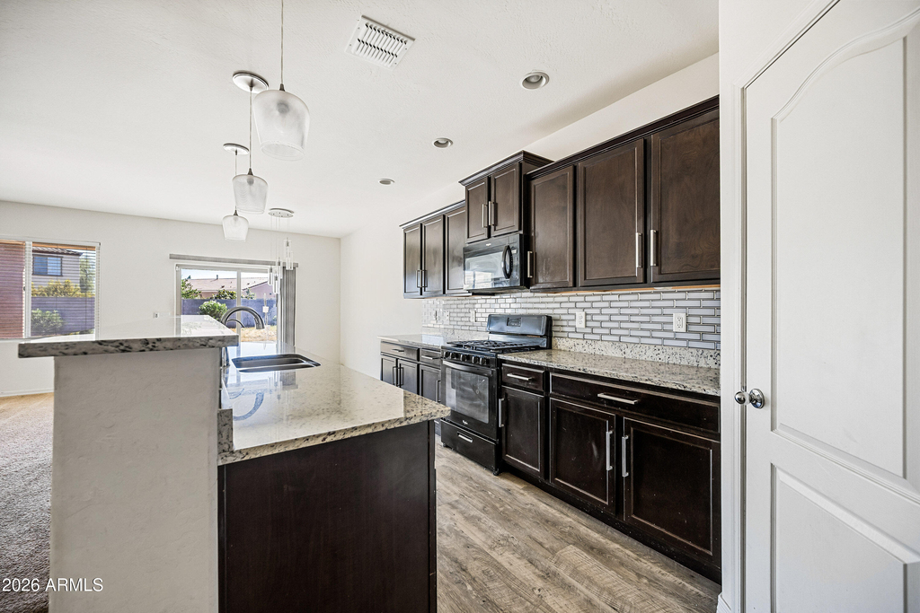 37453 W Prado Street - Photo 4