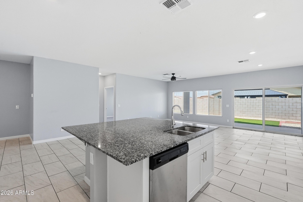1692 W Aztec Drive - Photo 30