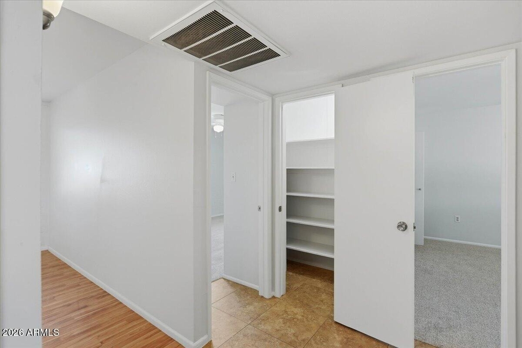 10916 W Peoria Avenue - Photo 14