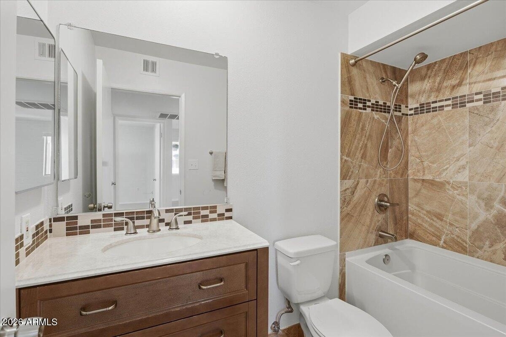 10916 W Peoria Avenue - Photo 11