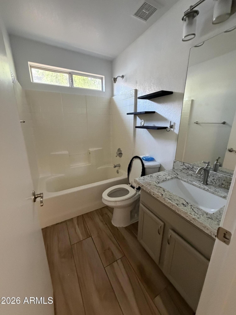 580 N Danyell Court - Photo 4