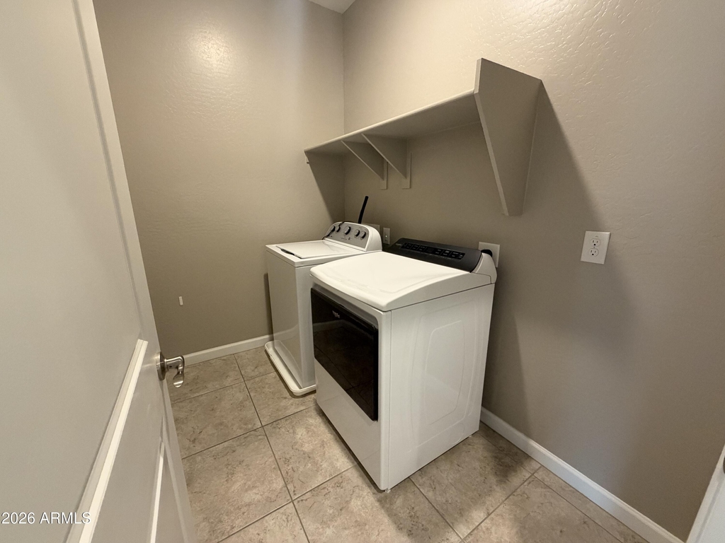 1255 N Arizona Avenue - Photo 17