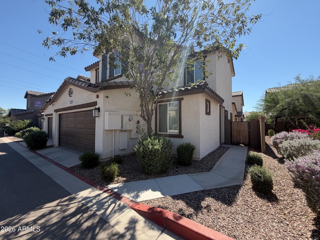 1255 N Arizona Avenue - Photo 1