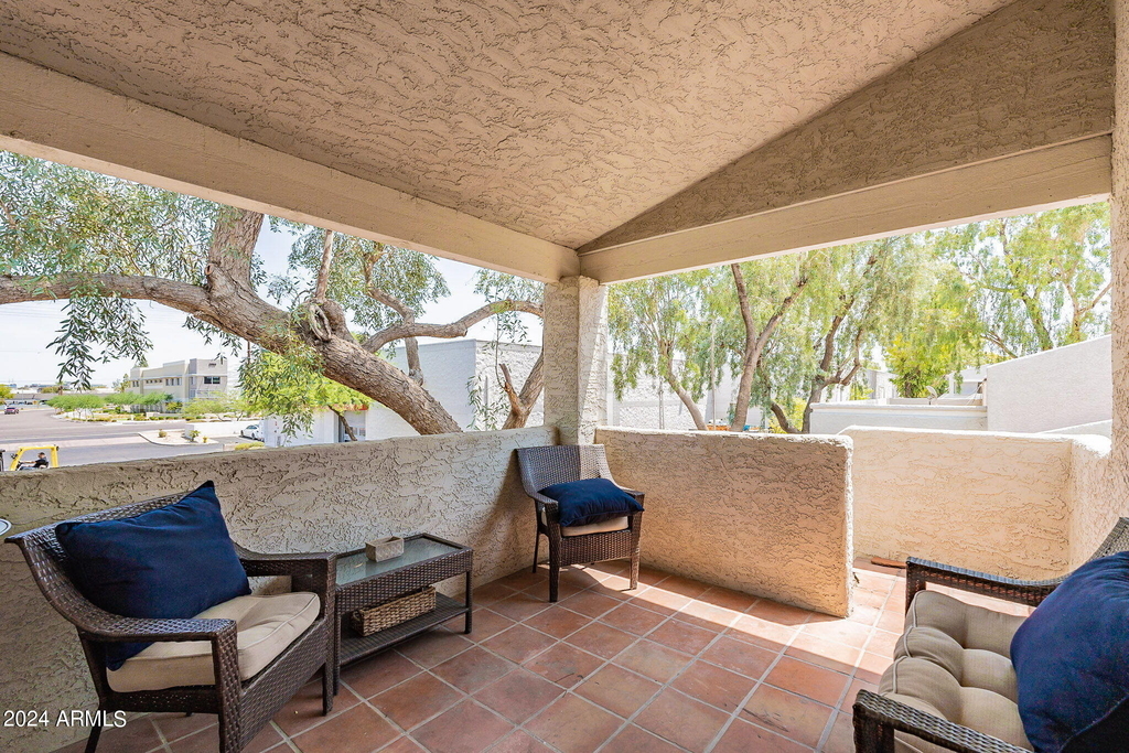 850 S River Drive - Photo 4
