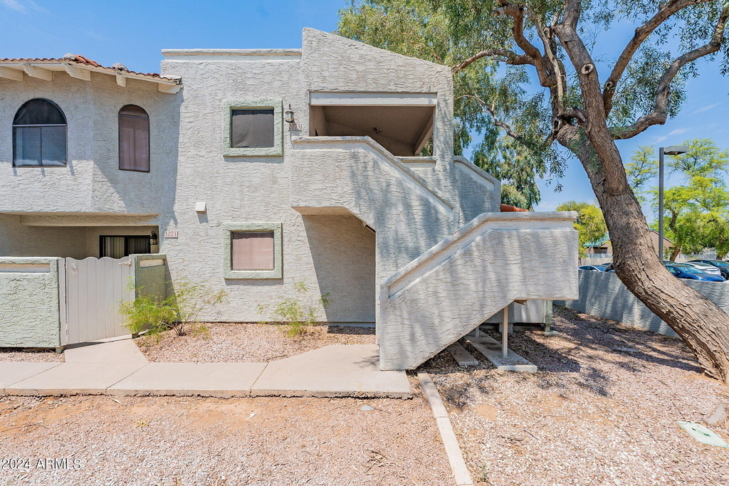 850 S River Drive - Photo 1