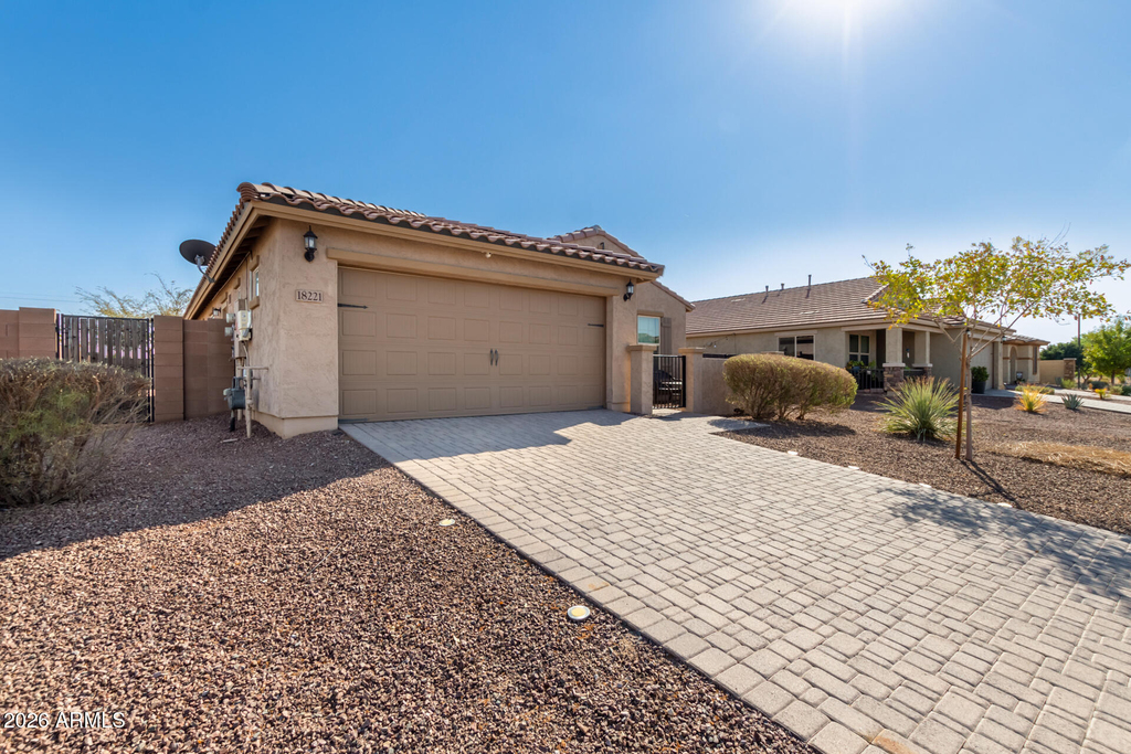18221 W Pueblo Avenue - Photo 1