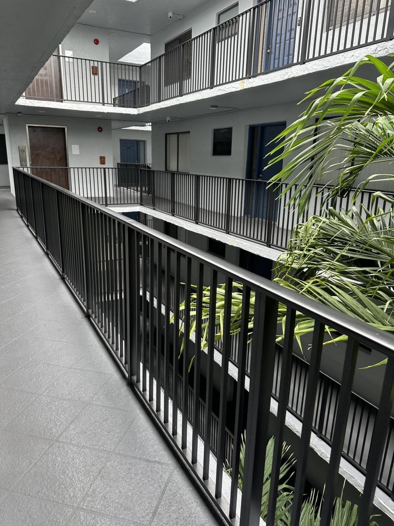 8020 Hampton Boulevard - Photo 3