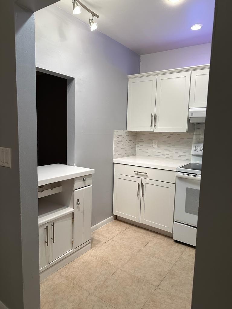 83 Easthampton D - Photo 1