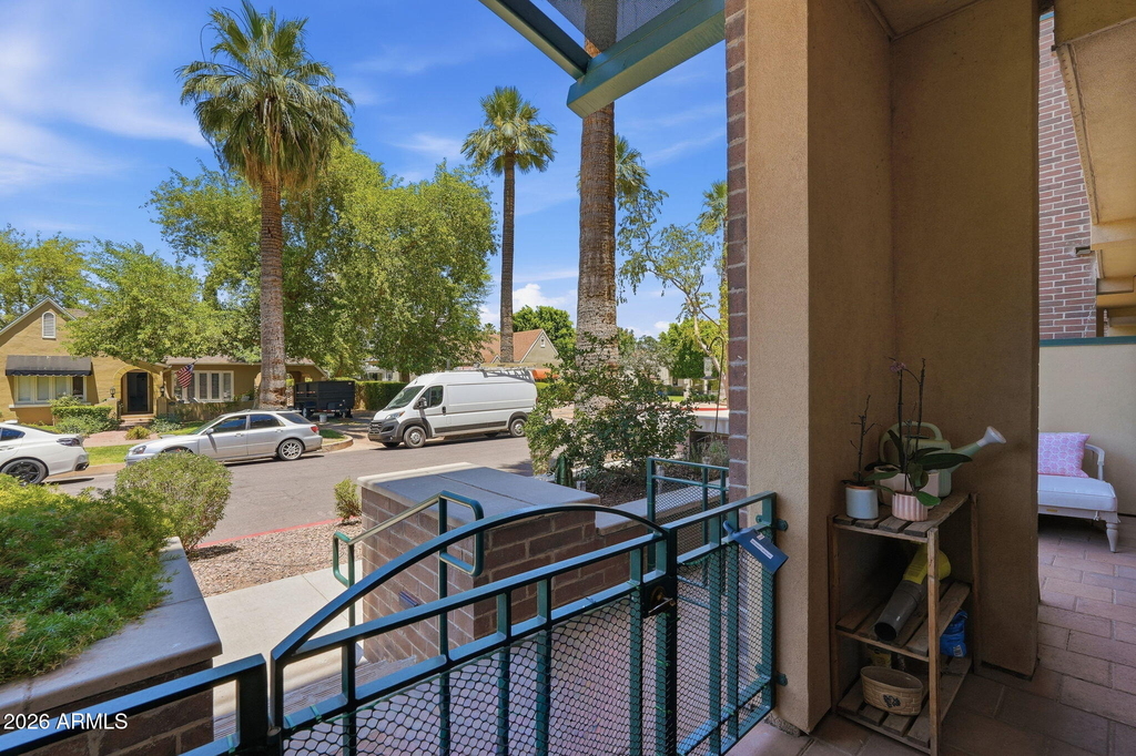 17 W Vernon Avenue - Photo 5