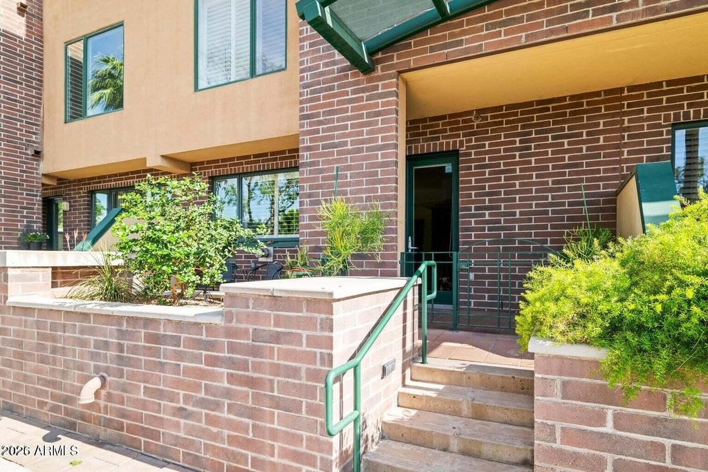 17 W Vernon Avenue - Photo 6