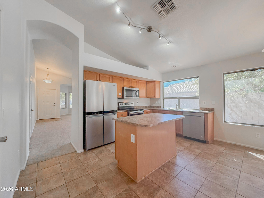 43676 W Wade Drive - Photo 8