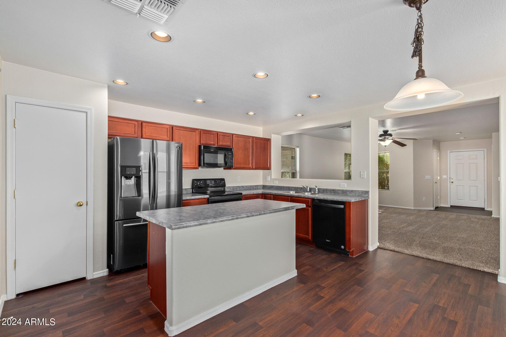 17255 N 184th Drive - Photo 14
