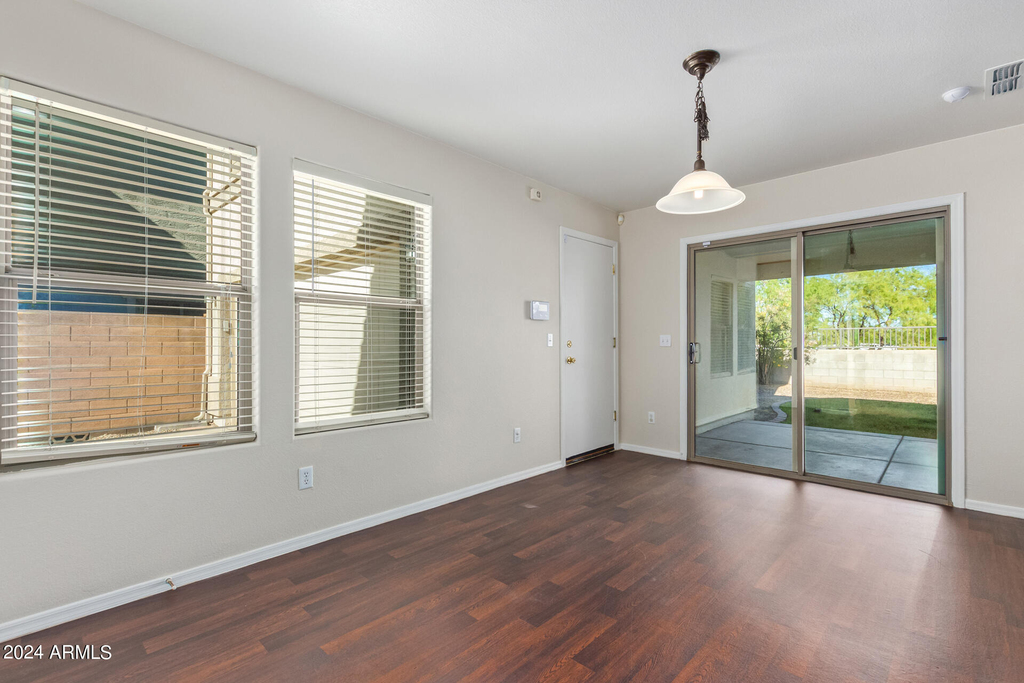 17255 N 184th Drive - Photo 12